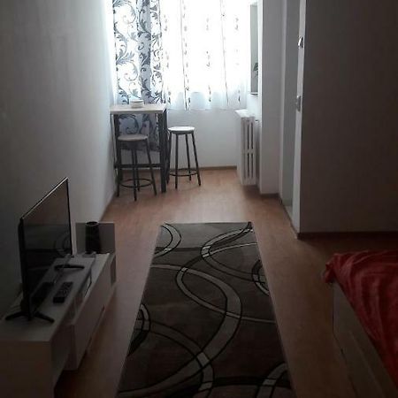 Melody Apartment อัลบายูเลีย ภายนอก รูปภาพ
