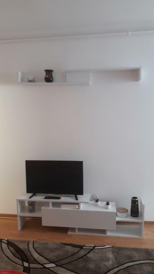 Melody Apartment อัลบายูเลีย ภายนอก รูปภาพ